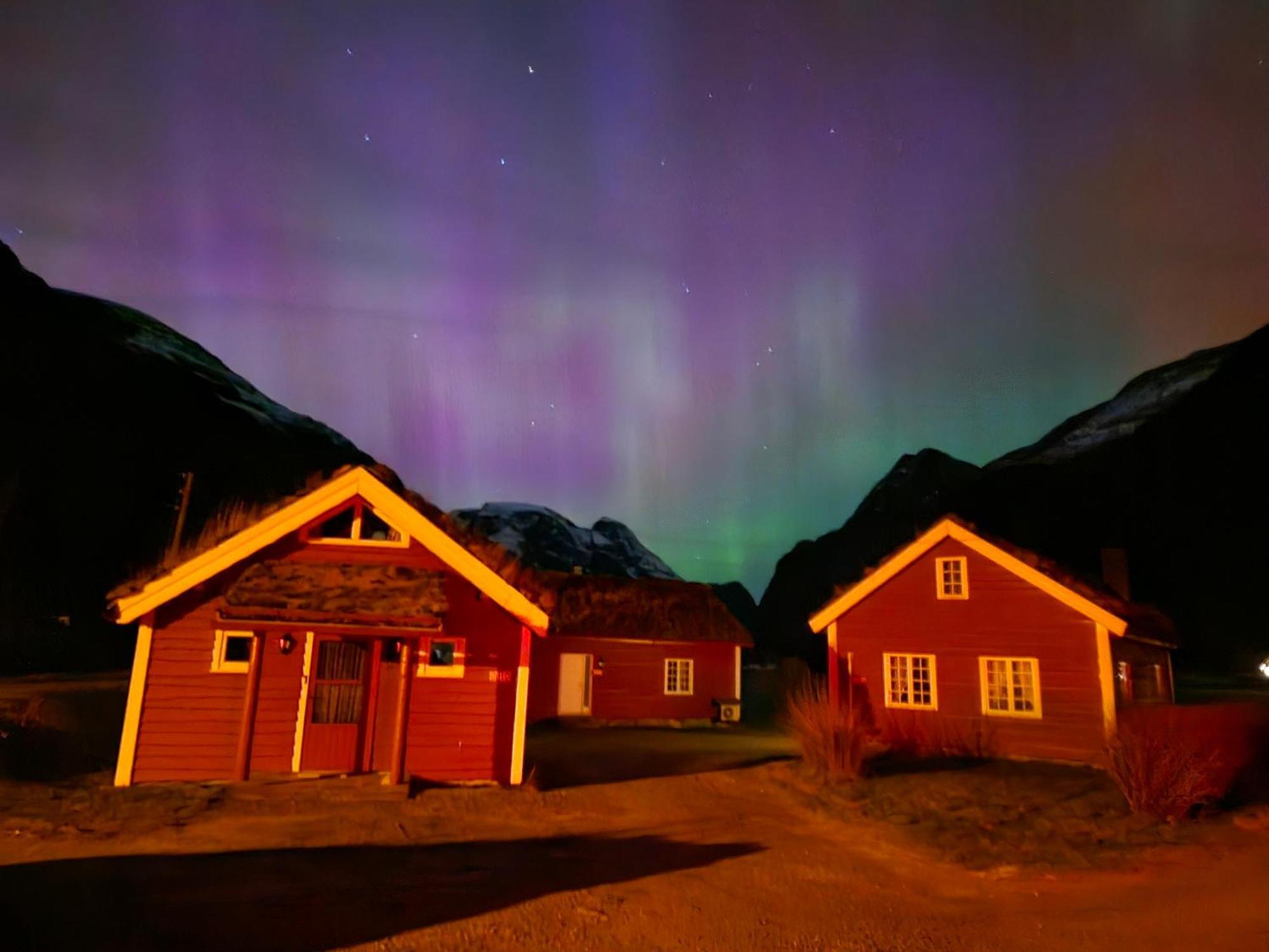 Trollbu Aabrekk Gard Villa Briksdalsbre Bagian luar foto